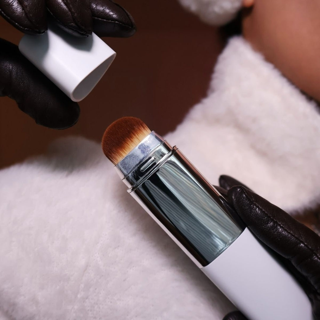Color-Changing Foundation Stick – Flawless Coverage, Perfect Match, Every Time